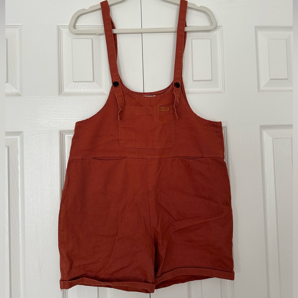 NWT Rust colored overall shorts